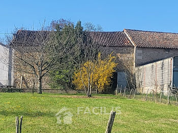 maison à Chazelles (16)