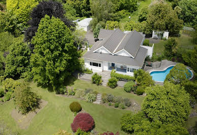 House with pool and garden 13