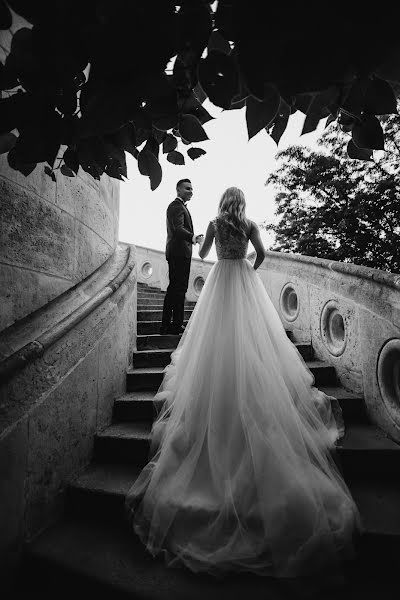 Fotógrafo de casamento Caragin Mircea (westmedia). Foto de 24 de setembro 2019