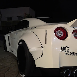 NISSAN GT-R R35