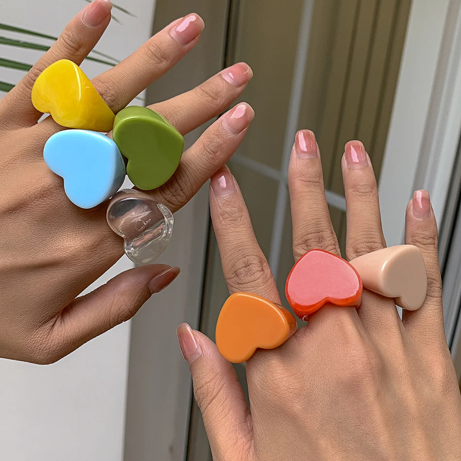 Mode Minimalistische Hartvormige Ring in Snoepkleuren, De Perfecte Accessoire voor Een Stijlvolle en Vrouwelijke Look, Een Zoete Toevoeging aan Je Sieradencollectie