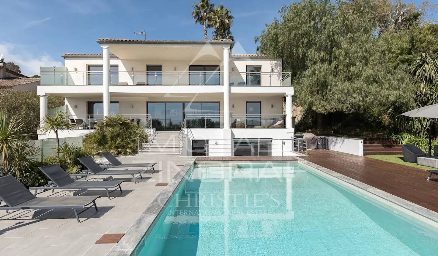 Villa with pool Antibes