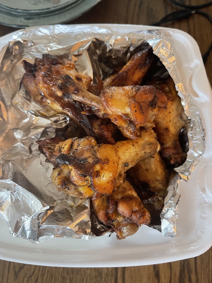 Amazing wings. Boiled then baked, meat slips off bone.