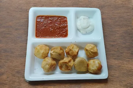 Veg Fried Momos [8 Pieces]