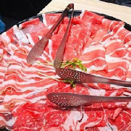 肉多多火鍋(松山健康店)