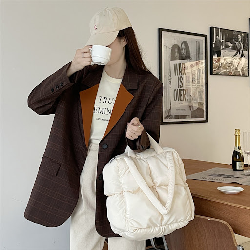 Title 4, Handheld Niche Linggetote Bag Soft Down, carry ...