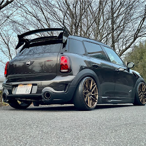 ミニ クロスオーバー JCW