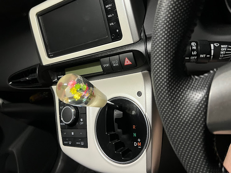 ウィッシュの７月もよろしくお願いいたします・純正流用・DIYに関するカスタム事例の投稿画像1枚目