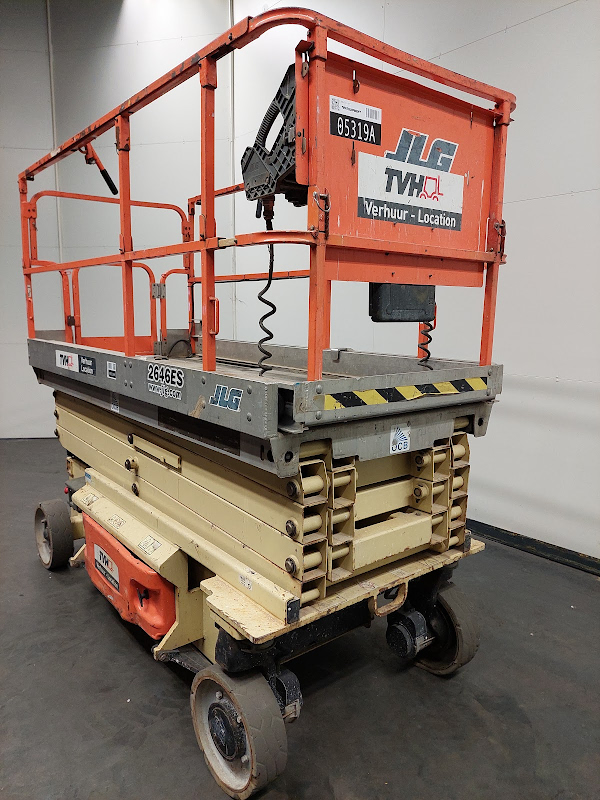 Picture of a JLG 2646ES