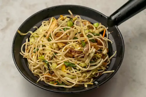 Chicken Hakka Noodles