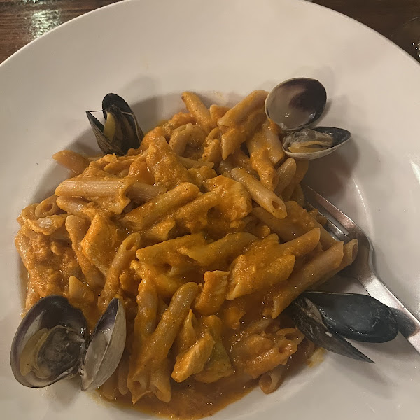 Gf seafood fettuchini (w GF penne)