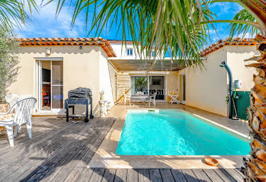 Villa avec piscine et terrasse 5