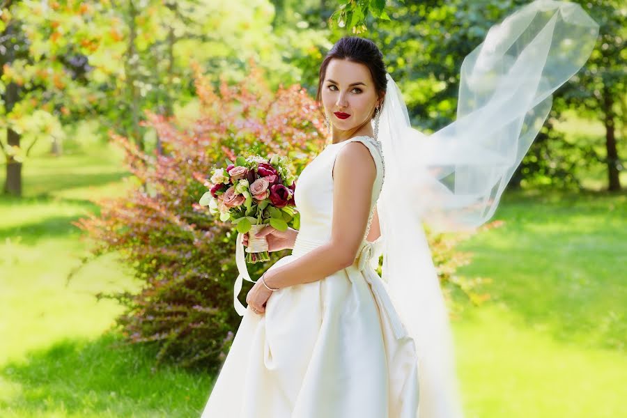 Fotógrafo de casamento Diana Danilova (danilova). Foto de 2 de fevereiro 2018