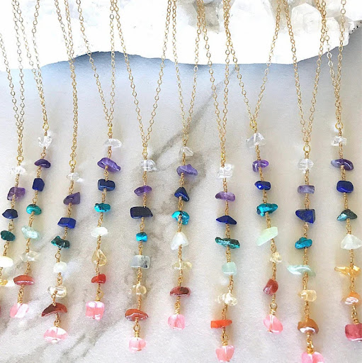 Title 5, Handmade natural crystal gravel necklace with r...