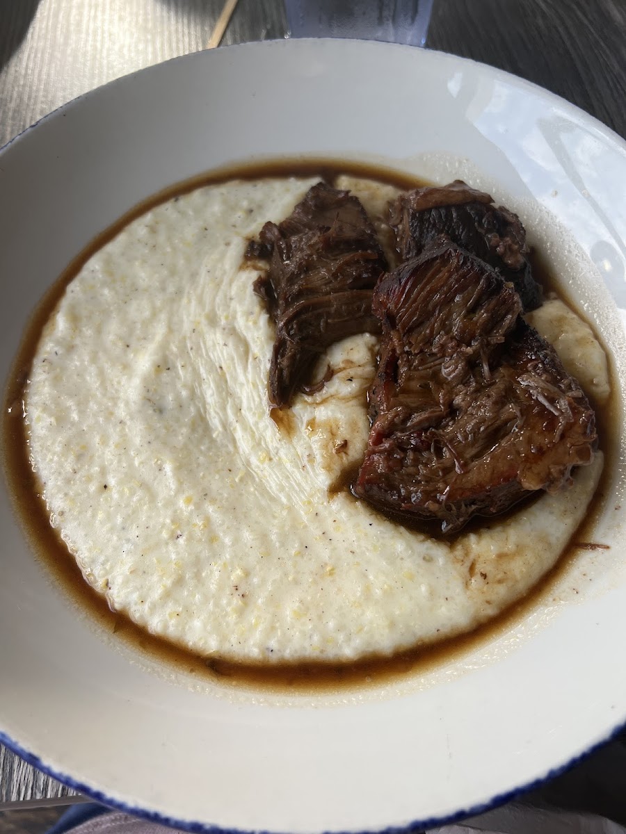 Short ribs and grits