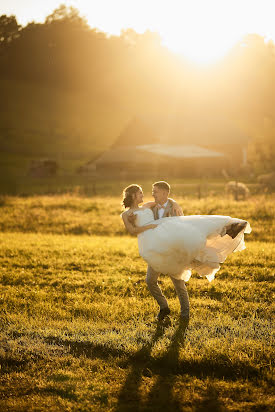 Hochzeitsfotograf Vladut Tiut (tvphoto). Foto vom 10. Oktober 2021