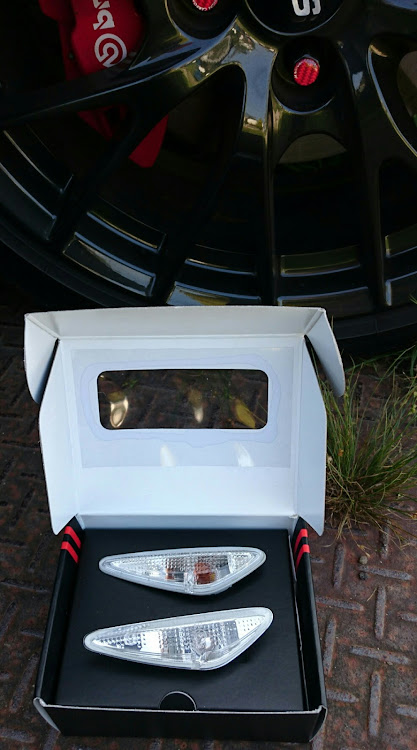 ロードスターRFのウィンカー・ステルス化・日星工業・バルブ交換・#MazdaSpeedRFに関するカスタム事例の投稿画像4枚目