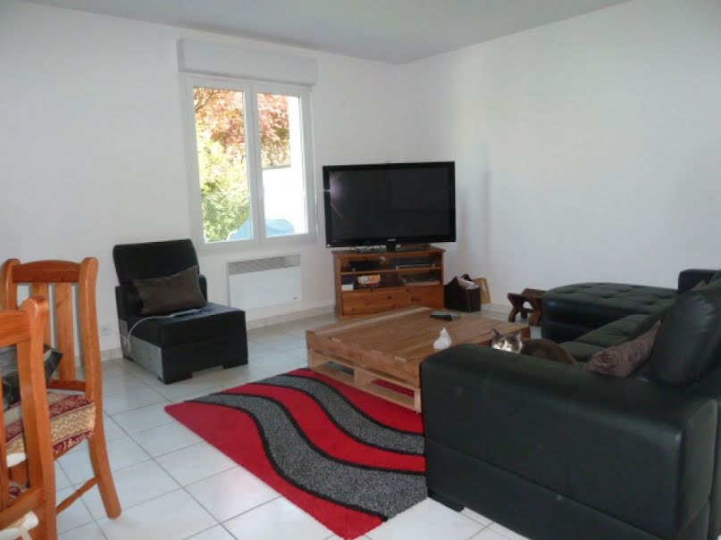 Location  maison 4 pièces 89 m² à Chaingy (45380), 840 €