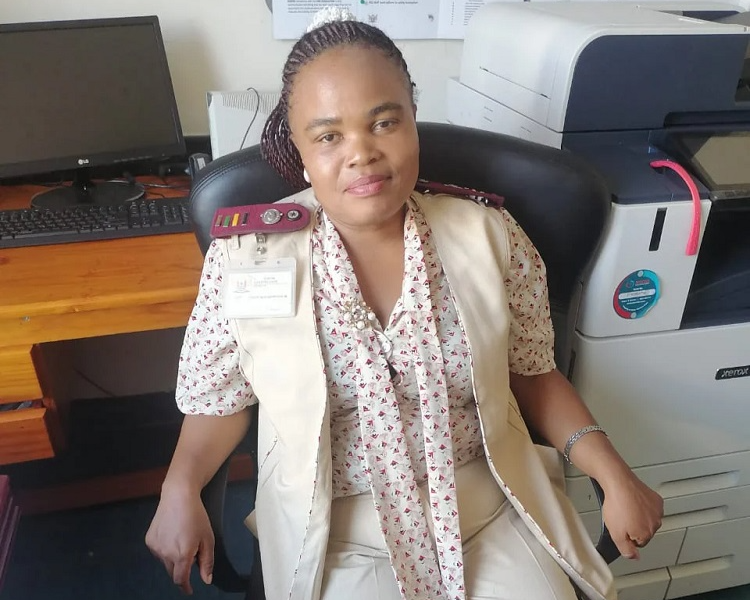 Nosiphiwo Gunuza, winner of this year’s Rural Nurse of the Year award, says she serves her patients with her whole heart.