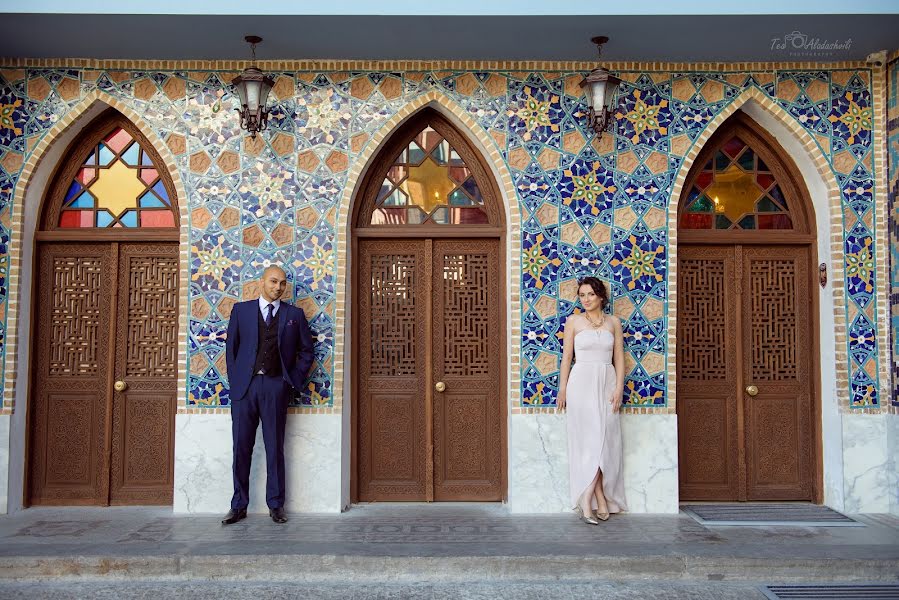 Fotógrafo de casamento Teo Aladashvili (teo259). Foto de 13 de abril 2018