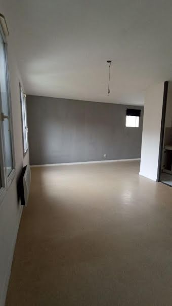 Location  appartement 1 pièce 35 m² à La Ferté-sous-Jouarre (77260), 535 €