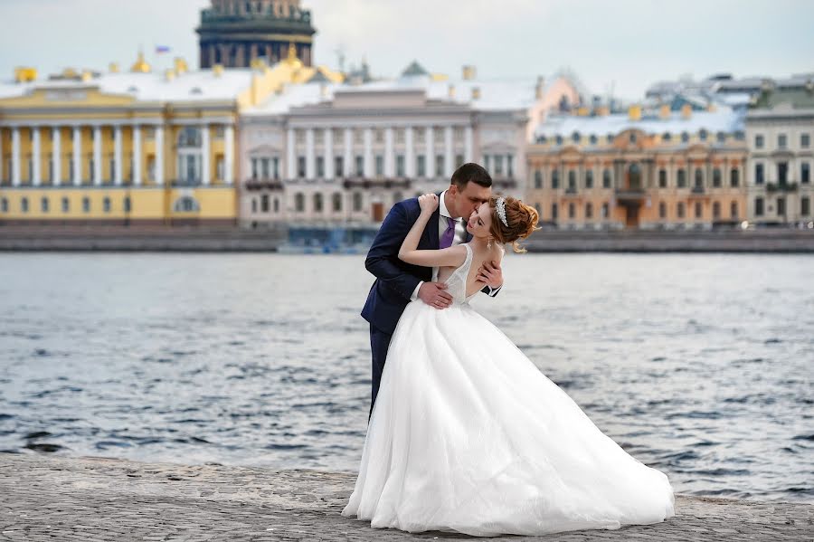 Fotógrafo de casamento Yuriy Luksha (juraluksha). Foto de 10 de agosto 2018