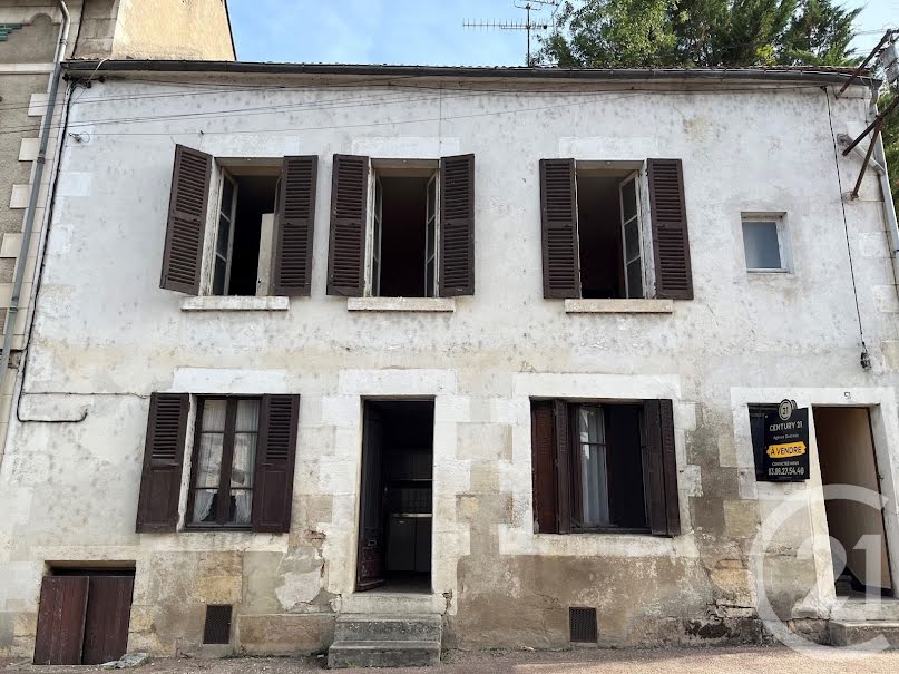 Vente maison 3 pièces 63.8 m² à Clamecy (58500), 46 000 €