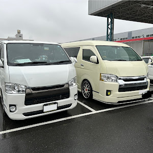 ハイエースバン GDH201V