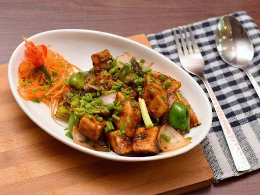 Chilli Paneer Dry [8 Pieces]