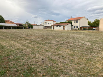 terrain à Saint-Romain-le-Puy (42)