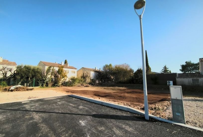  Vente Terrain + Maison - Terrain : 351m² - Maison : 82m² à Salon-de-Provence (13300) 