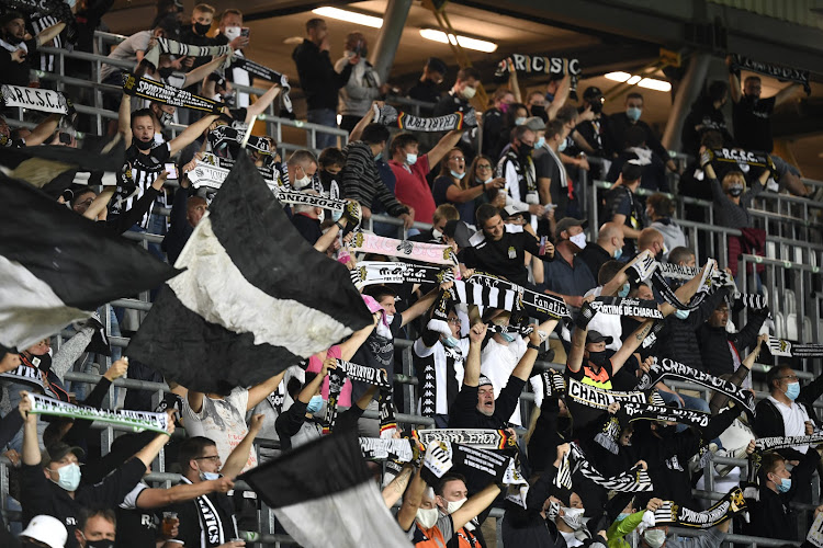 Les ultras carolos préparent quelque chose : "Game Over"