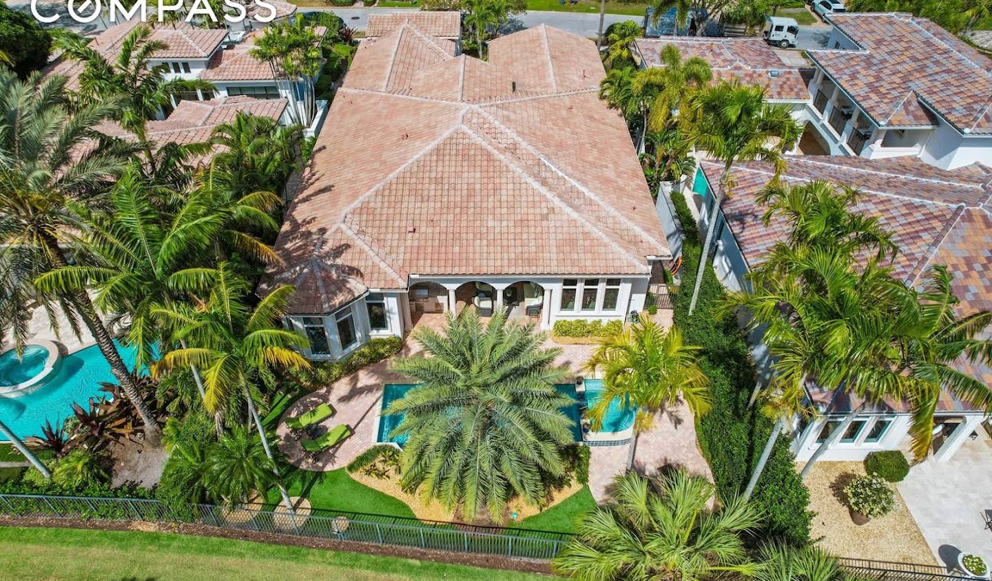 House with pool Palm Beach Gardens