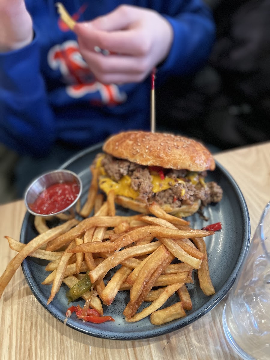 Gluten-Free Fries at Thyme & Tonic