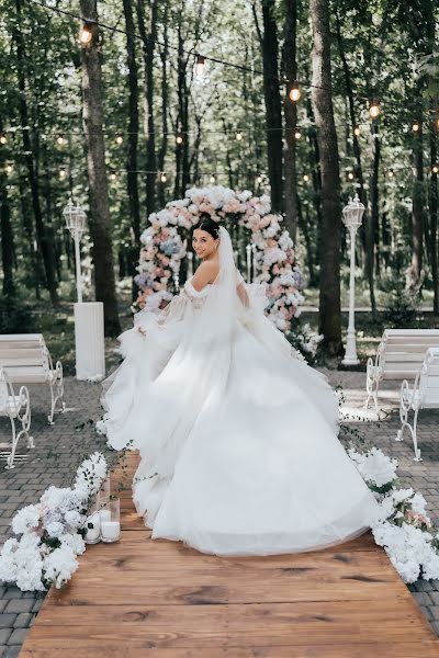 Esküvői fotós Vitaliy Matviec (vmgardenwed). Készítés ideje: 2023 augusztus 23.
