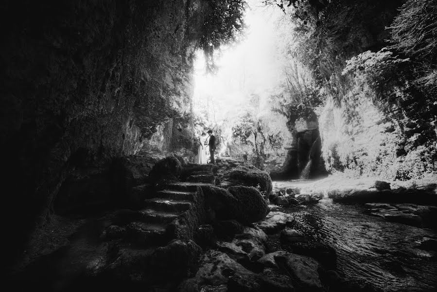 Fotografer pernikahan Laure Brioschi (brioschi). Foto tanggal 2 Juni 2019