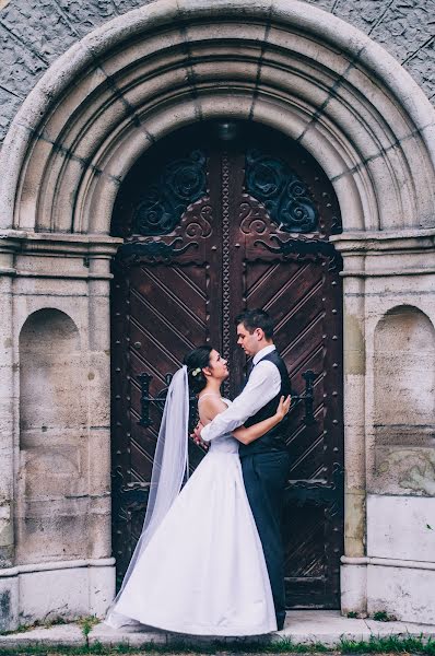 Wedding photographer Dóra Bella (belladorafoto). Photo of 14 August 2018