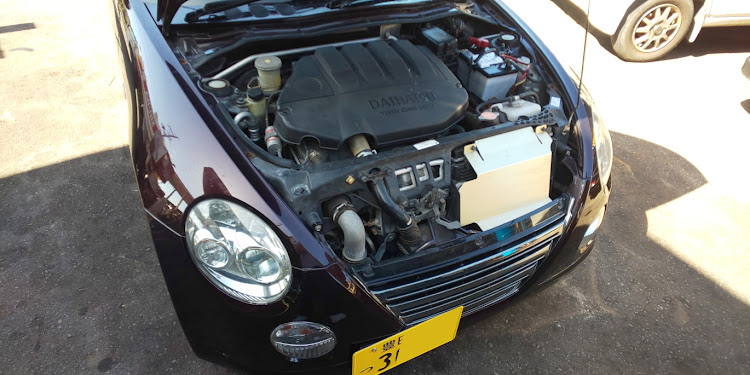 コペンの車高調整・マフラー交換・タイヤ交換に関するカスタム事例の投稿画像3枚目