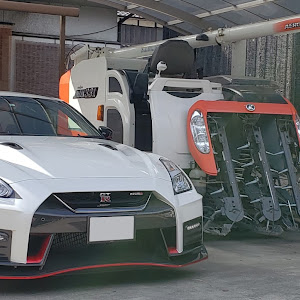 NISSAN GT-R R35