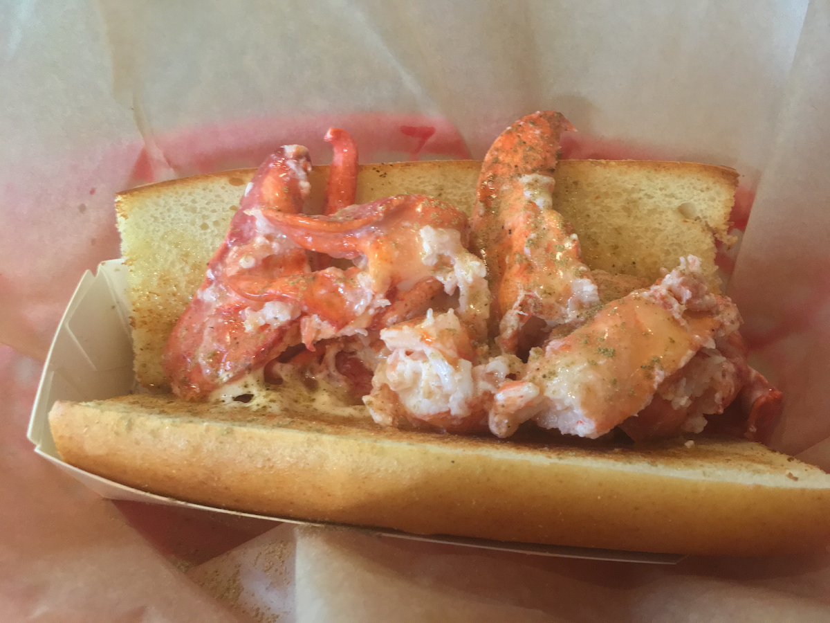 GF Lobster roll