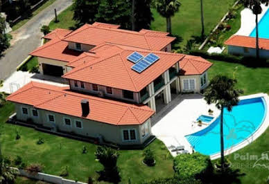Villa with pool 3