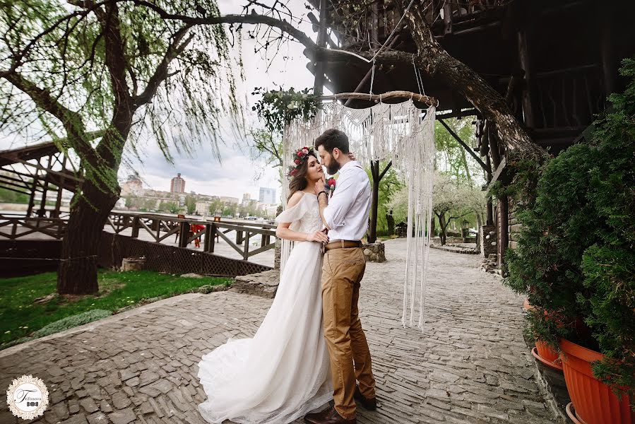 Wedding photographer Olga Trifonova (9876). Photo of 28 April 2018