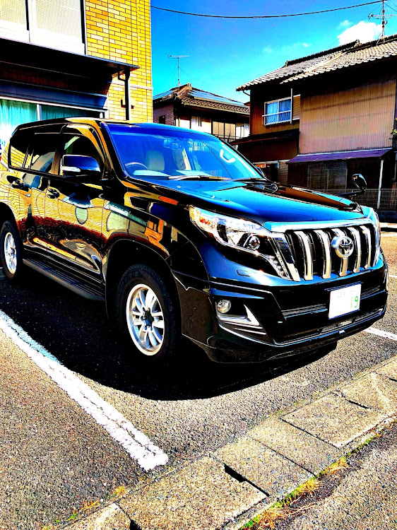 ランドクルーザープラドの洗車・洗車後パシャリ・プラド・ランドクルーザープラドに関するカスタム事例の投稿画像1枚目