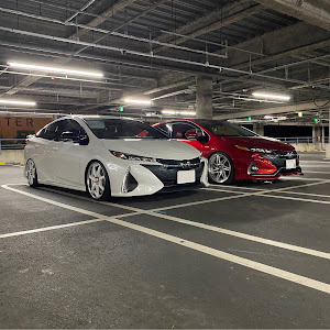 プリウスPHV ZVW52