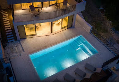 Maison avec piscine 4