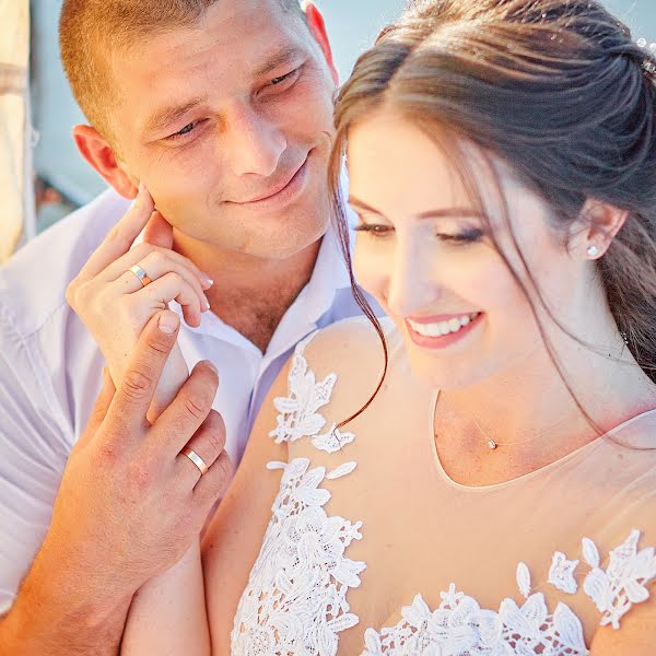 Wedding photographer Aleksandr Lizunov (lizunovalex). Photo of 23 March 2019