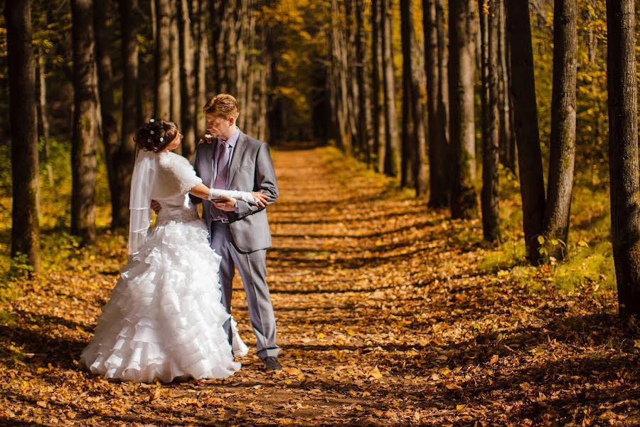 Весільний фотограф Алексей Уваров (alekseyuvarov). Фотографія від 17 жовтня 2013