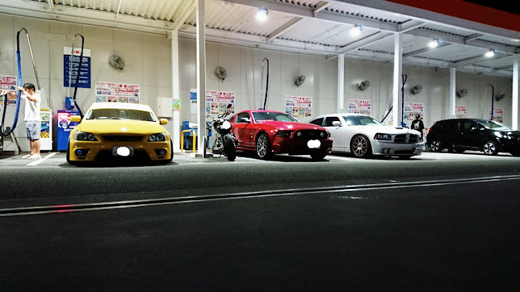 チャージャーのダッジ・チャージャー・アメ車・洗車・SRT8に関するカスタム事例の投稿画像2枚目