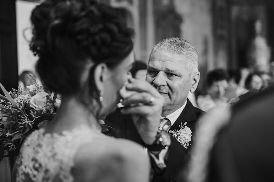 Wedding photographer Tomas Maly (tomasmaly). Photo of 23 November 2019