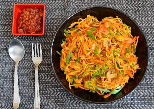 Veg Oriental Hakka Noodles